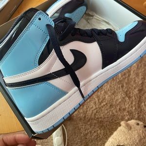 Unc patent leather 1s